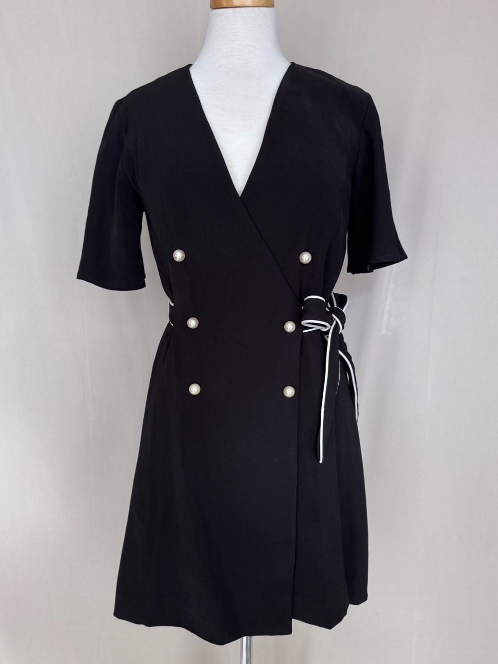 Pomelo Mini Pearl Accent Tie Piped Wrap Dress